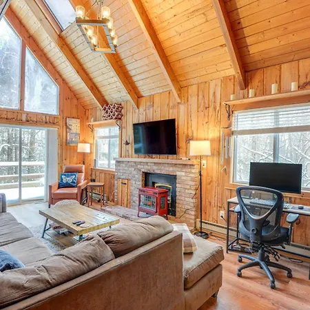 Wilmington Vacation Rental Near Hiking And Skiing!
